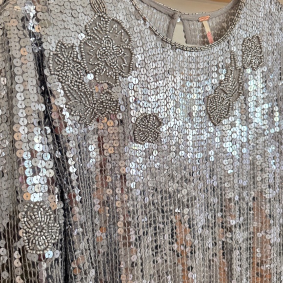 Free People Shine So Bright Top Sequins size Small - Picture 6 of 10